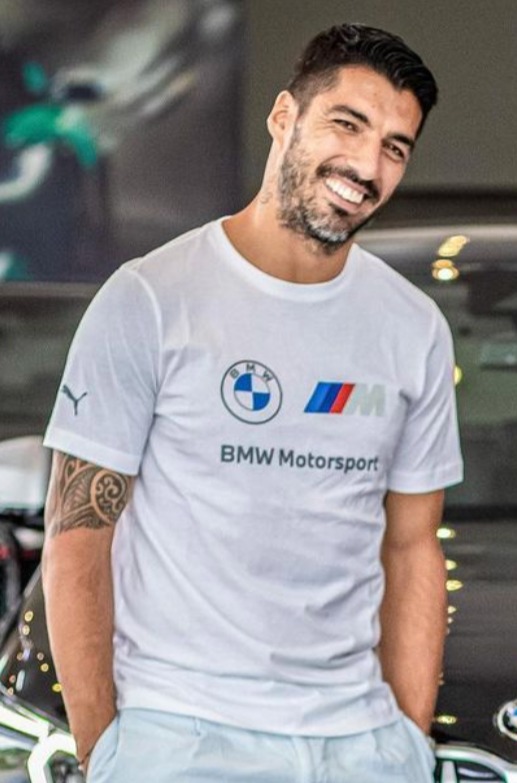 Luis Suarez is a motors fan