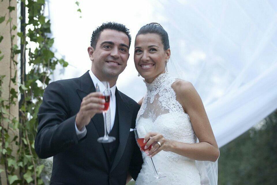 PICS, VIDS & TWEETS: Barcelona's Xavi marries Nuria Cunillera